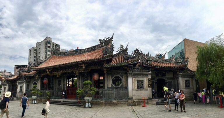 Longshan Temple in Taipei